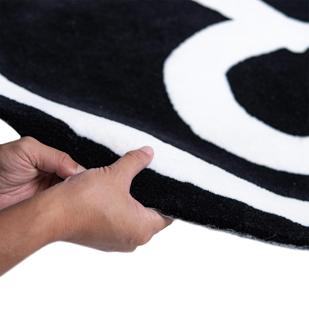 (Pre-Order) Preduce Rug Black/White